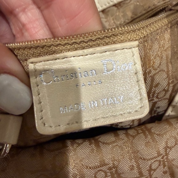 Christian Dior Beige Lady Dior Bag - Picture 7 of 17